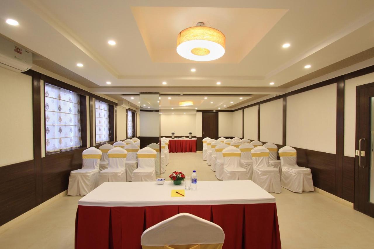 Hotel La Sara Regent Bangalore Exterior foto
